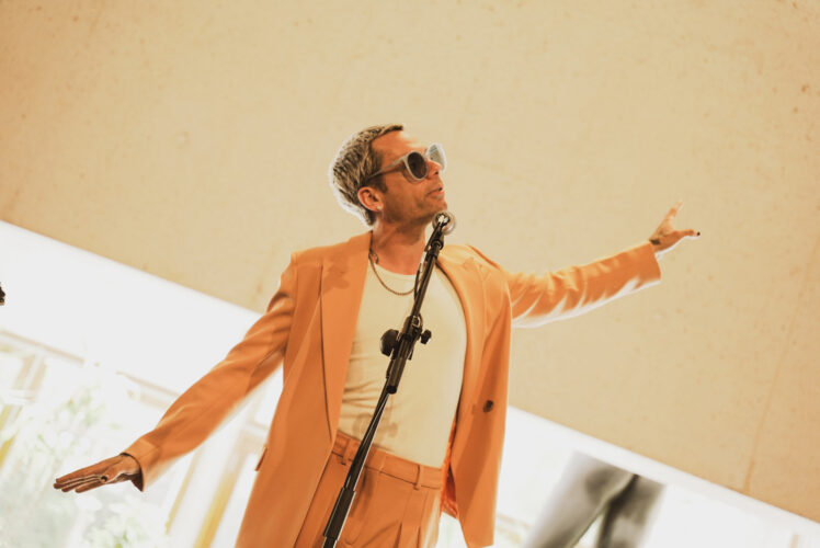 Aarón Sáez, cantante de Carey, en el Palau de la Música
